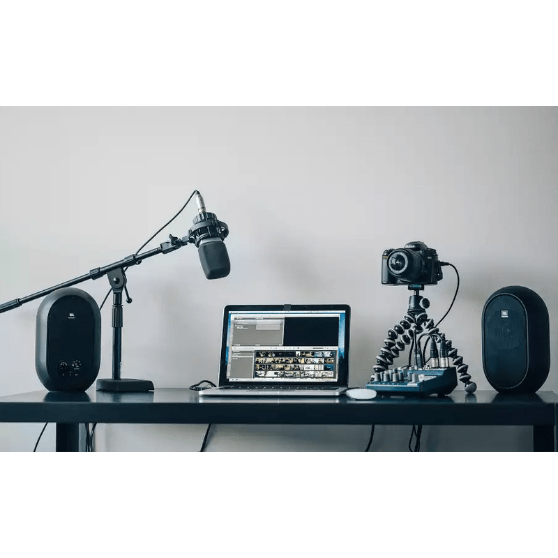 monitor compacto jbl 104 bt de referencia com bluetooth par 60w 2698