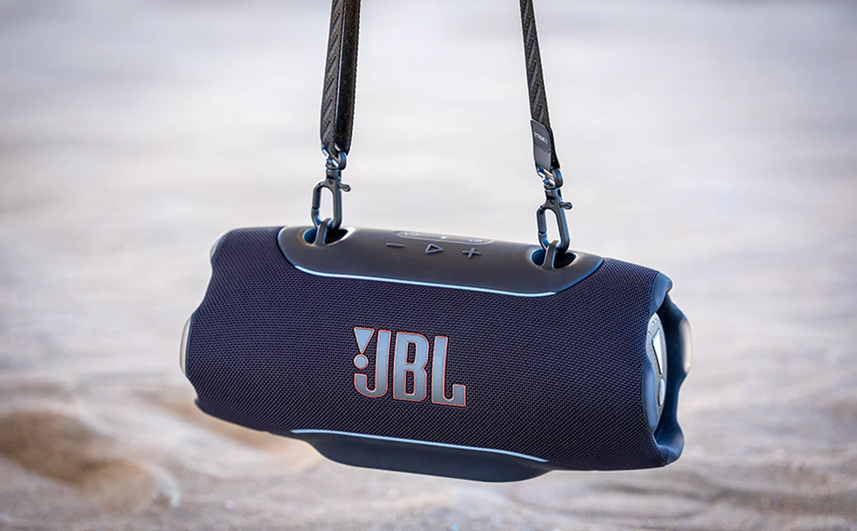 ls jbl xtreme 5 lifestyle 03 convertido de webp